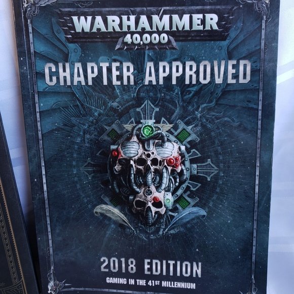 WARHAMMER 40000 CHAPTER APPROVED BOOK AND PILLARS - Picture 3 of 16